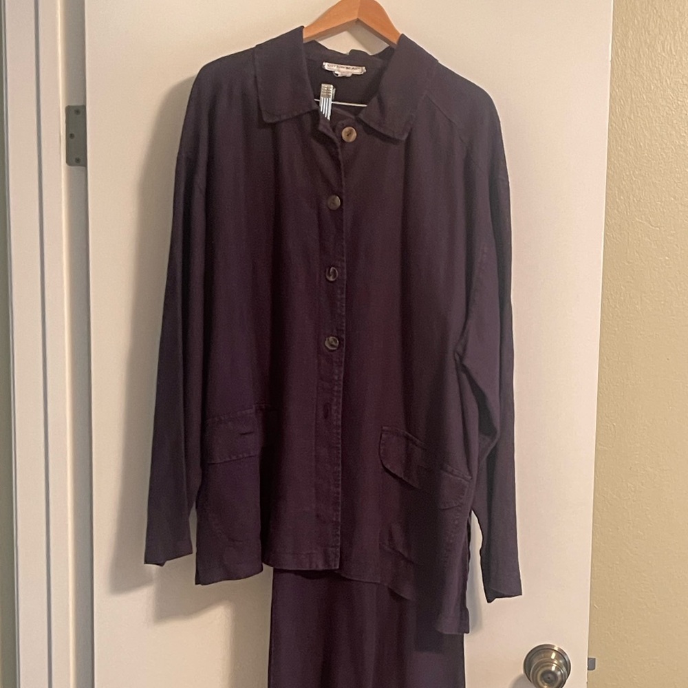Elegant Women's Dark Purple Pantsuit